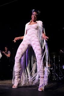 Kelis feet photo thumbnail