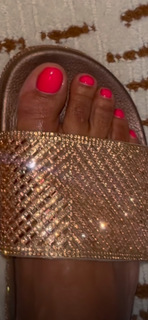 Kelis feet photo thumbnail