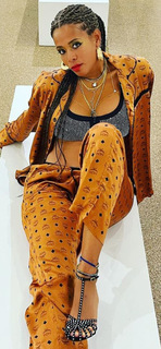 Kelis feet photo thumbnail