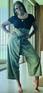 Kelis feet photo thumbnail