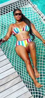 Kelis feet photo thumbnail