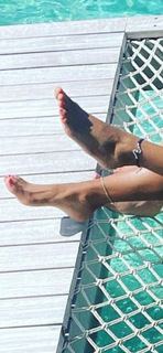 Kelis feet photo thumbnail