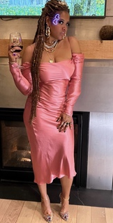 Kelis feet photo thumbnail