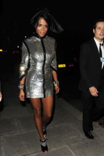 Kelis feet photo thumbnail