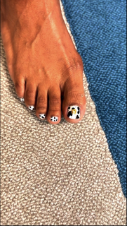 Kelis feet photo thumbnail