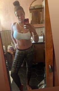 Kelis feet photo thumbnail