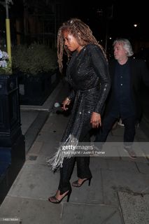 Kelis feet photo thumbnail