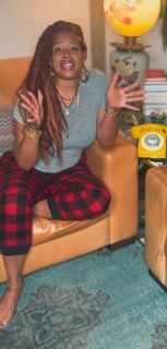 Kelis feet photo thumbnail