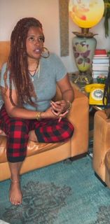 Kelis feet photo thumbnail