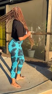 Kelis feet photo thumbnail