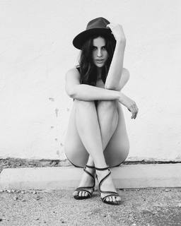 Kelleth Cuthbert feet photo 3