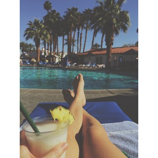 Kelley Mack feet photo 2