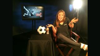 Kelley O'Hara feet photo 7