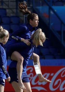 Kelley O'Hara feet photo 13