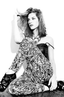 Kelli Barrett feet photo 17