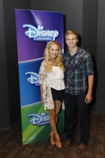 Kelli Berglund feet photo thumbnail