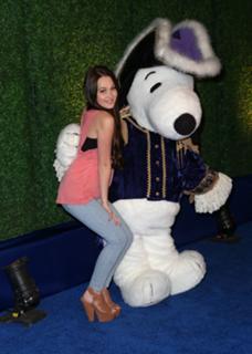 Kelli Berglund feet photo thumbnail