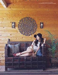 Kelli Berglund feet photo thumbnail