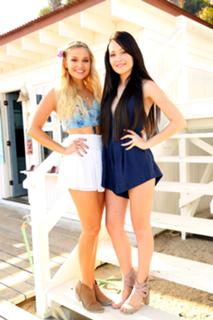 Kelli Berglund feet photo thumbnail