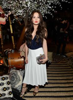 Kelli Berglund feet photo thumbnail