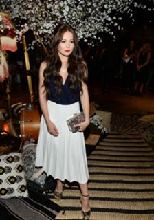 Kelli Berglund feet photo thumbnail