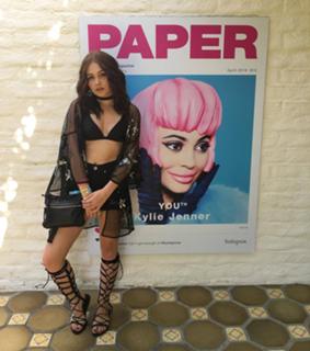 Kelli Berglund feet photo thumbnail