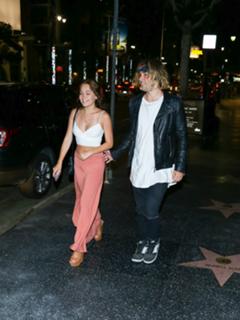 Kelli Berglund feet photo thumbnail