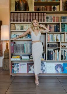 Kelli Berglund feet photo thumbnail