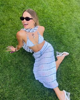 Kelli Berglund feet photo thumbnail