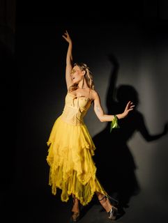 Kelli Berglund feet photo thumbnail