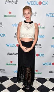 Kelli Garner feet photo thumbnail