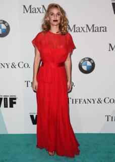 Kelli Garner feet photo thumbnail