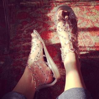 Kelli Garner feet photo thumbnail