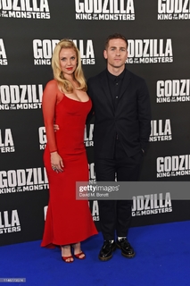 Kelli Garner feet photo thumbnail