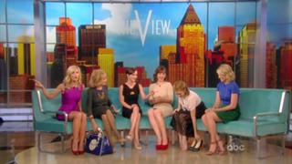 Kelli Garner feet photo thumbnail