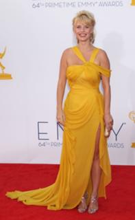 Kelli Garner feet photo thumbnail