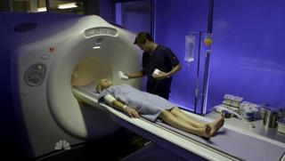 Kelli Giddish feet photo thumbnail