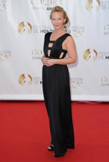 Kelli Giddish feet photo thumbnail