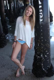Kelli Goss feet photo 1