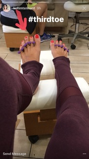 Kelli Tennant feet photo 3