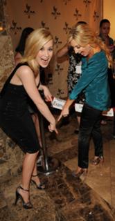 Kellie Pickler feet photo thumbnail