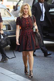 Kellie Pickler feet photo thumbnail