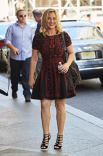 Kellie Pickler feet photo thumbnail