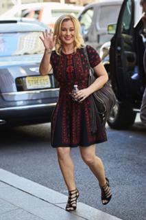 Kellie Pickler feet photo thumbnail