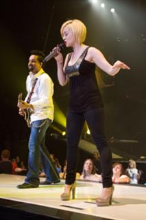 Kellie Pickler feet photo thumbnail