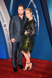 Kellie Pickler feet photo thumbnail
