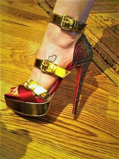 Kellie Pickler feet photo thumbnail