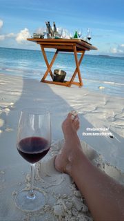 Kelly Bailey feet photo 6