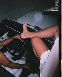 Kelly Bailey feet photo 9