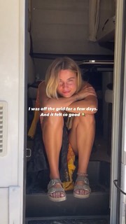 Kelly Bailey feet photo 3